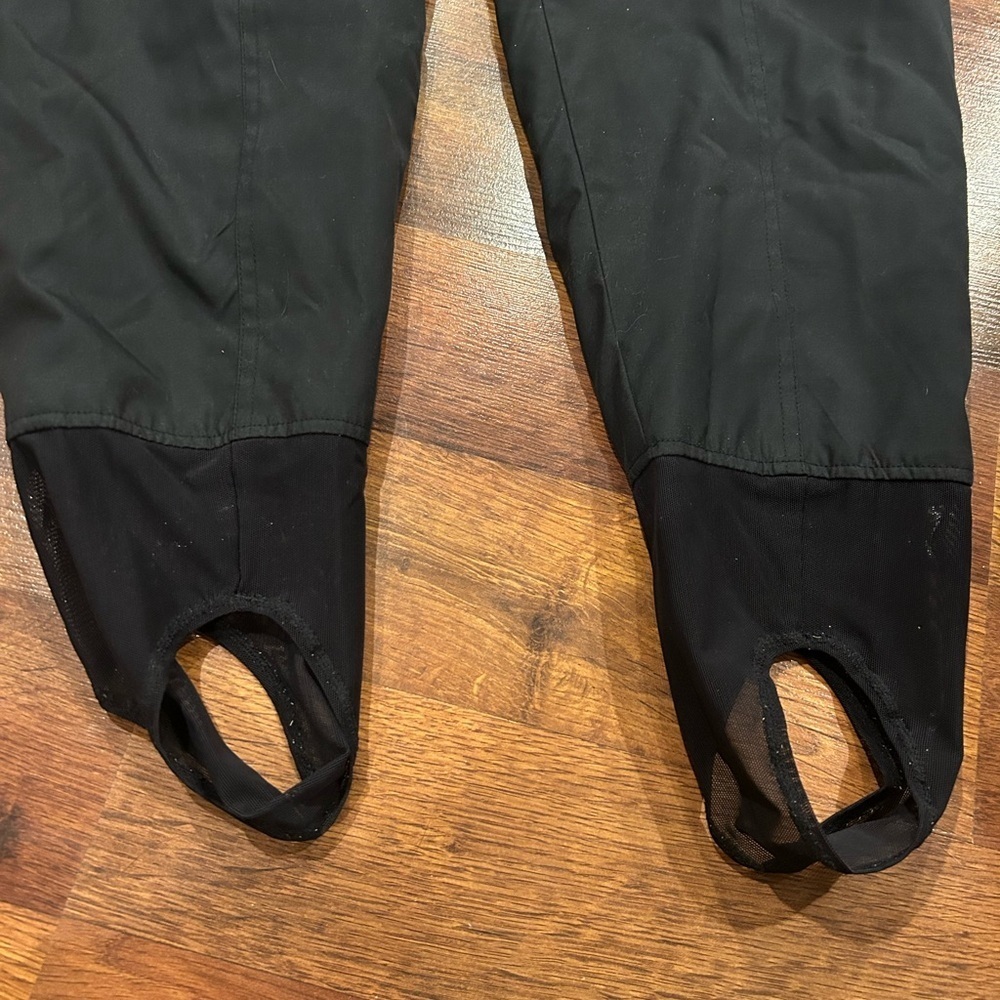 Vintage Obermeyer Skiwear Insulated Pants Black Women's Size 12 Stirrup Snow - Picture 2 of 9